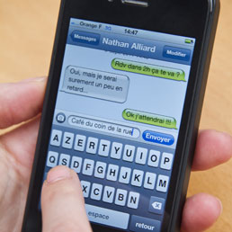 Come evitare di mostrare gli SMS quando lo schermo è bloccato su iPhone