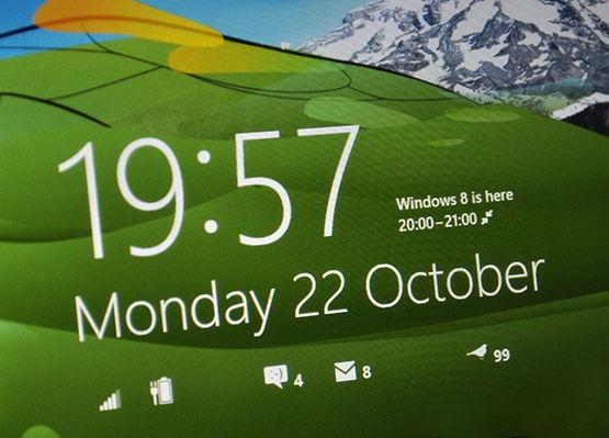 Come personalizzare il tempo nella schermata di blocco di Windows 8
